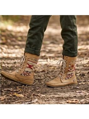 Laurentian Chief Moccasins Size 10 Maple Leaf Canadian Woven Knit Tan Red Boho